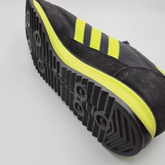 Men Size 9 Adidas Originals SL 72 RS IG4647 Black/Solar Yellow Shoes Sneakers